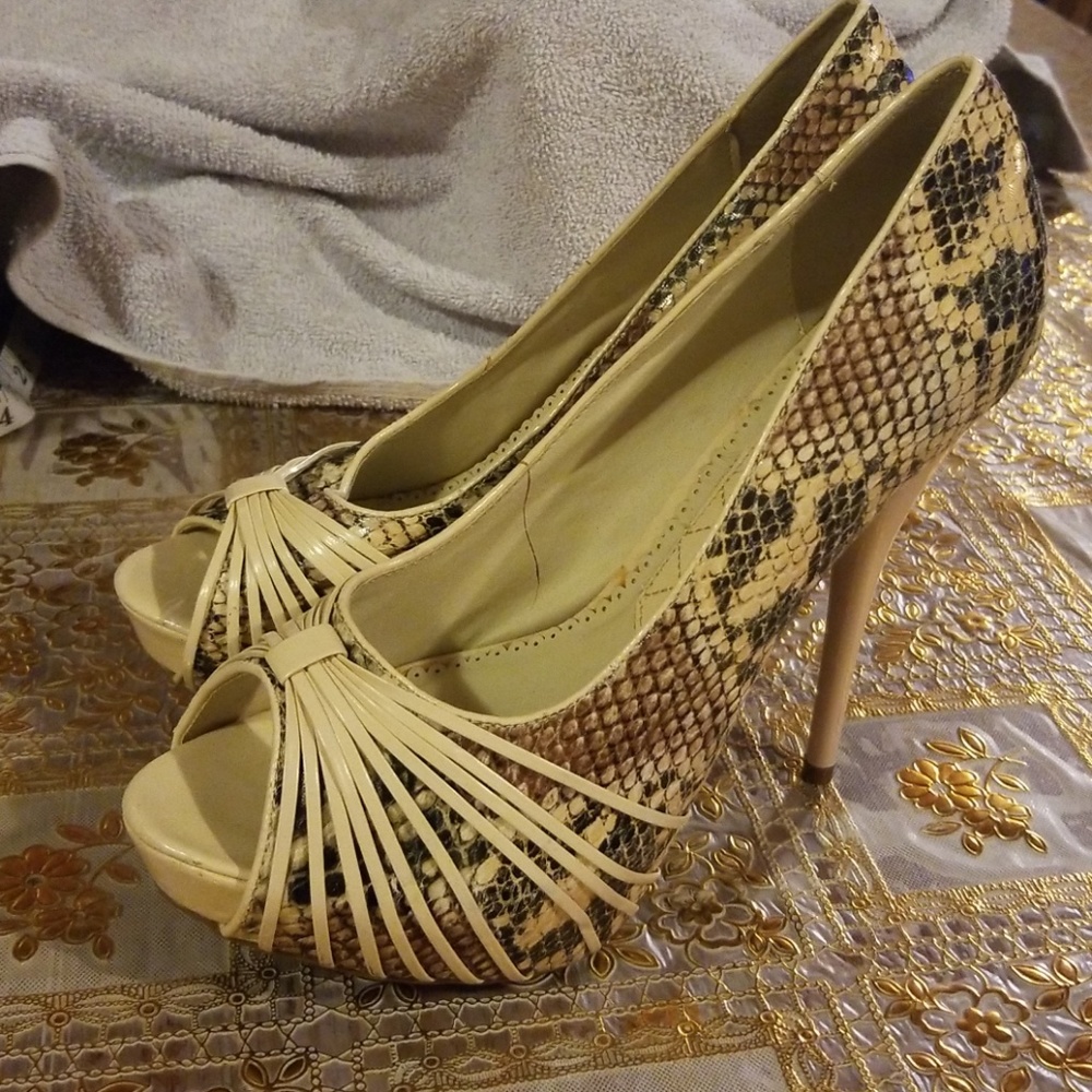 Diva lounge size 10 snake skin heel - Picture 4 of 8